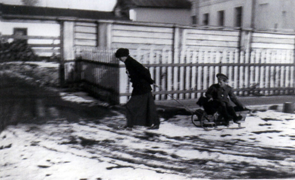 65. Катание на санях.jpg